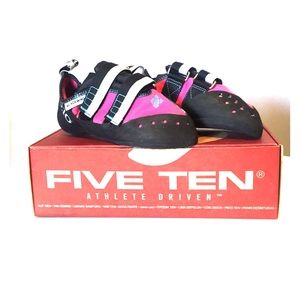Five Ten Blackwings rock climbing shoes